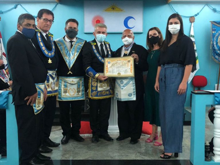 NO ANIVERSÁRIO DE 40 ANOS DA ARLS RUFINO MANOEL DE OLIVEIRA VÁRIOS IRMÃOS SÃO HOMENAGEADOS NO ANIVERSÁRIO DE 40 ANOS DA ARLS RUFINO MANOEL DE OLIVEIRA VÁRIOS IRMÃOS SÃO HOMENAGEADOS