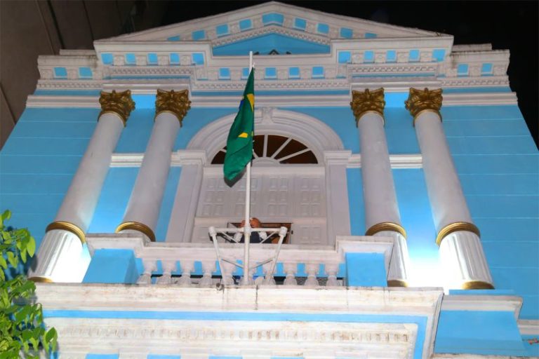 NO ANIVERSÁRIO DE 149 ANOS DA ARLS UNIÃO E PROGRESSO A BANDEIRA NACIONAL É DEVOLVIDA À FACHADA NO ANIVERSÁRIO DE 149 ANOS DA ARLS UNIÃO E PROGRESSO A BANDEIRA NACIONAL É DEVOLVIDA À FACHADA