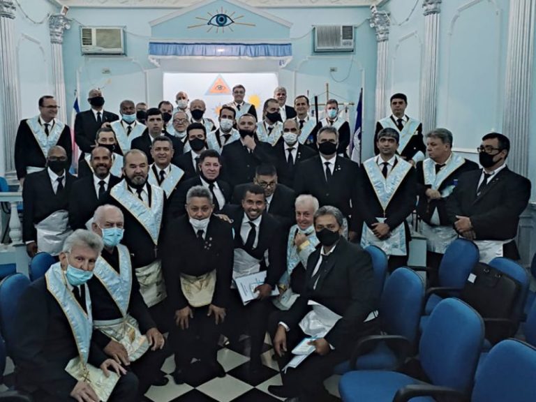 SETE IRMÃOS INICIADOS NA ARLS ANNITA-ORIENTE SÃO JOSÉ DO CALÇADO SETE IRMÃOS INICIADOS NA ARLS ANNITA-ORIENTE SÃO JOSÉ DO CALÇADO