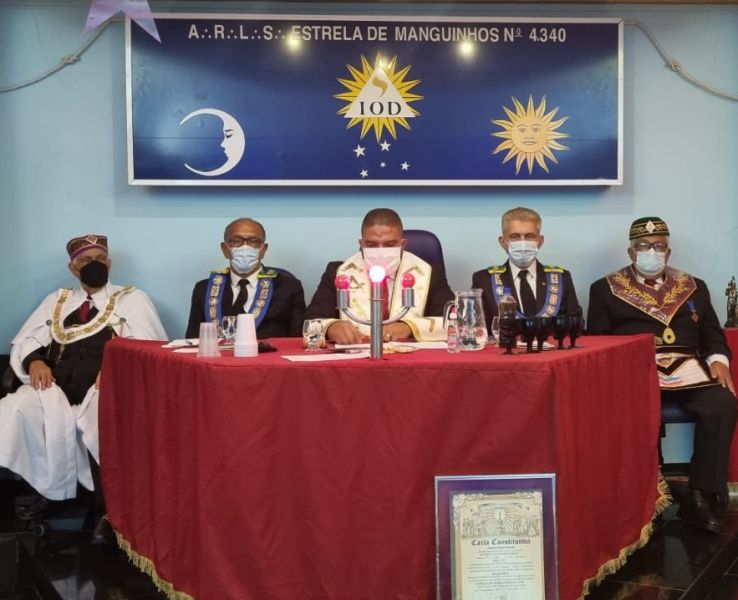 ARLS ESTRELA DE MANGUINHOS INICIA CINCO IRMÃOS ARLS ESTRELA DE MANGUINHOS INICIA CINCO IRMÃOS
