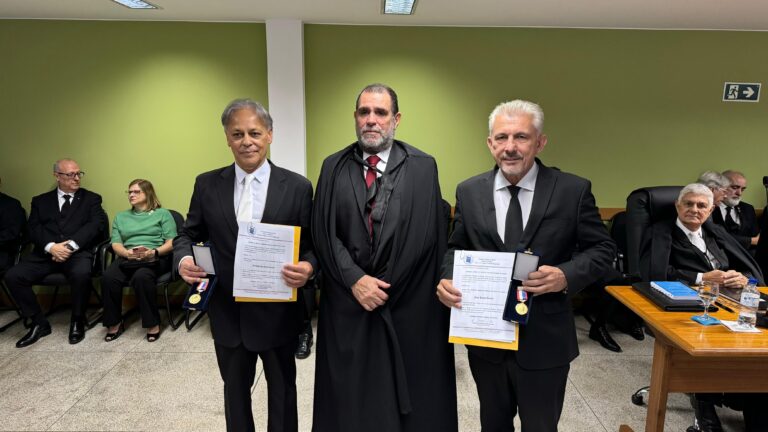 Supremo Tribunal Federal Maçônico condecora o Grão-Mestre Estadual do GOB-ES