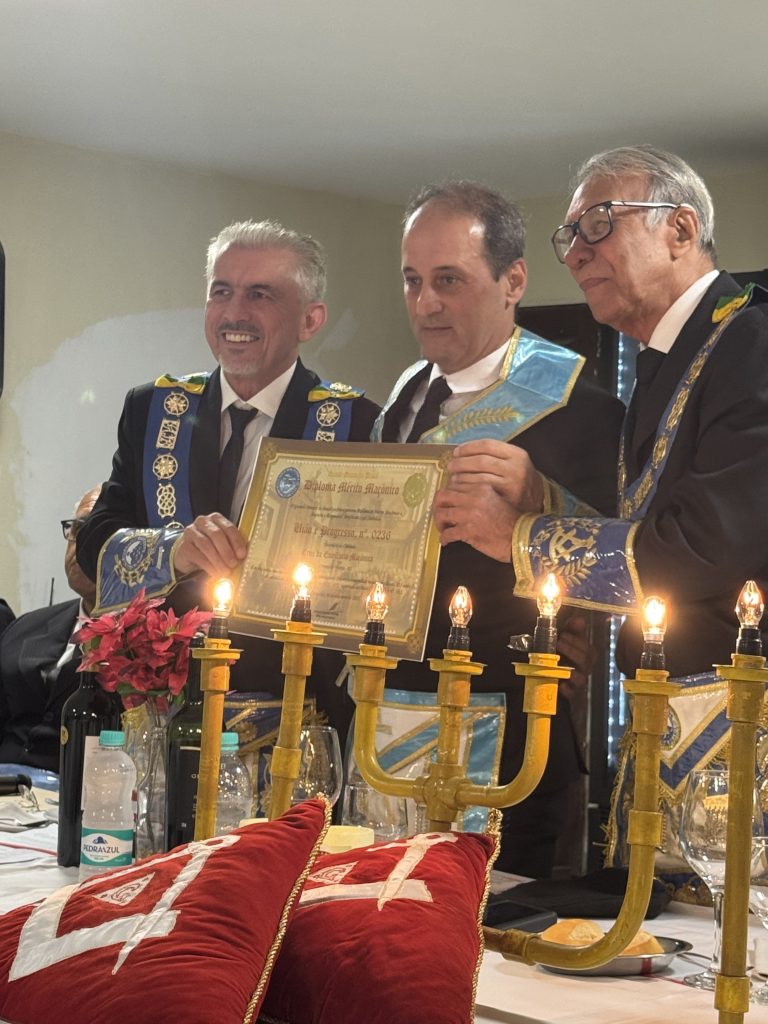 Grão-Mestre Estadual participa da última Sessão do ano da ARLS União e Progresso 236