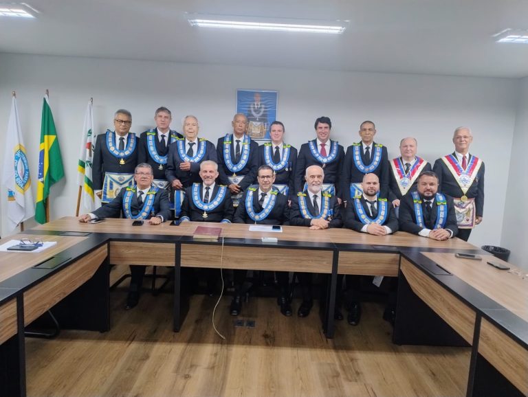 Sessão do Tribunal Estadual Eleitoral Maçônico do GOB-ES reúne Grão-Mestre e Autoridades