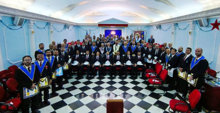 Grão-Mestre Estadual participa da Sessão Magna de iniciação da ARLS Luz da Juparanã