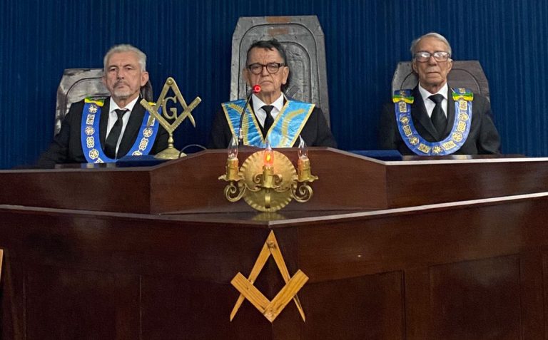 ARLS Eterno Aprendiz recebe o Grão-Mestrado e sua comitiva