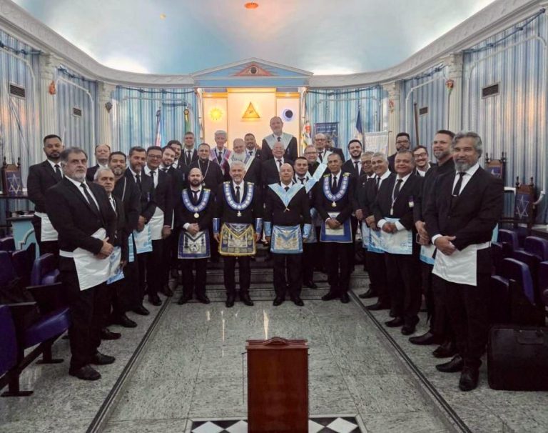 ARLS Universitária e Beneficente Professor Alfredo Pacheco Barroca recebe o Grão-Mestre Estadual