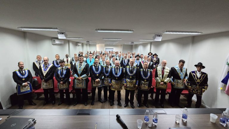 GOB-ES reúne Veneráveis Mestres para prestação de contas e lançamento da Plataforma EaD